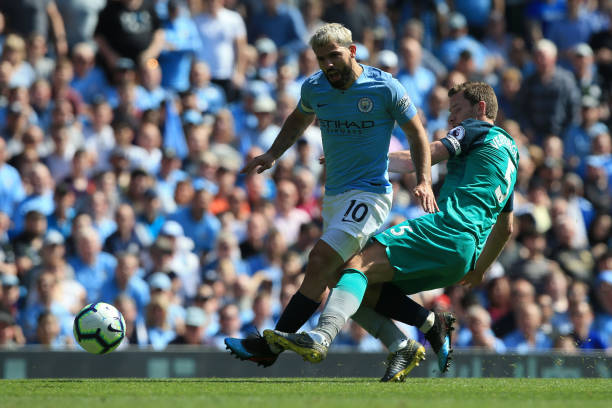 对球场局势 对球场局势